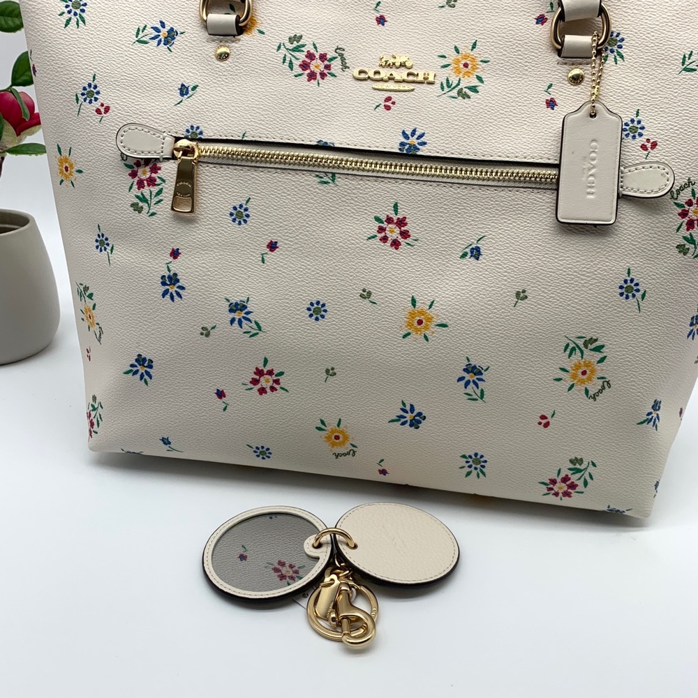 Coach Gallery Tote & Bag Charm With Wild Meadow Print - Picture 12 of 15